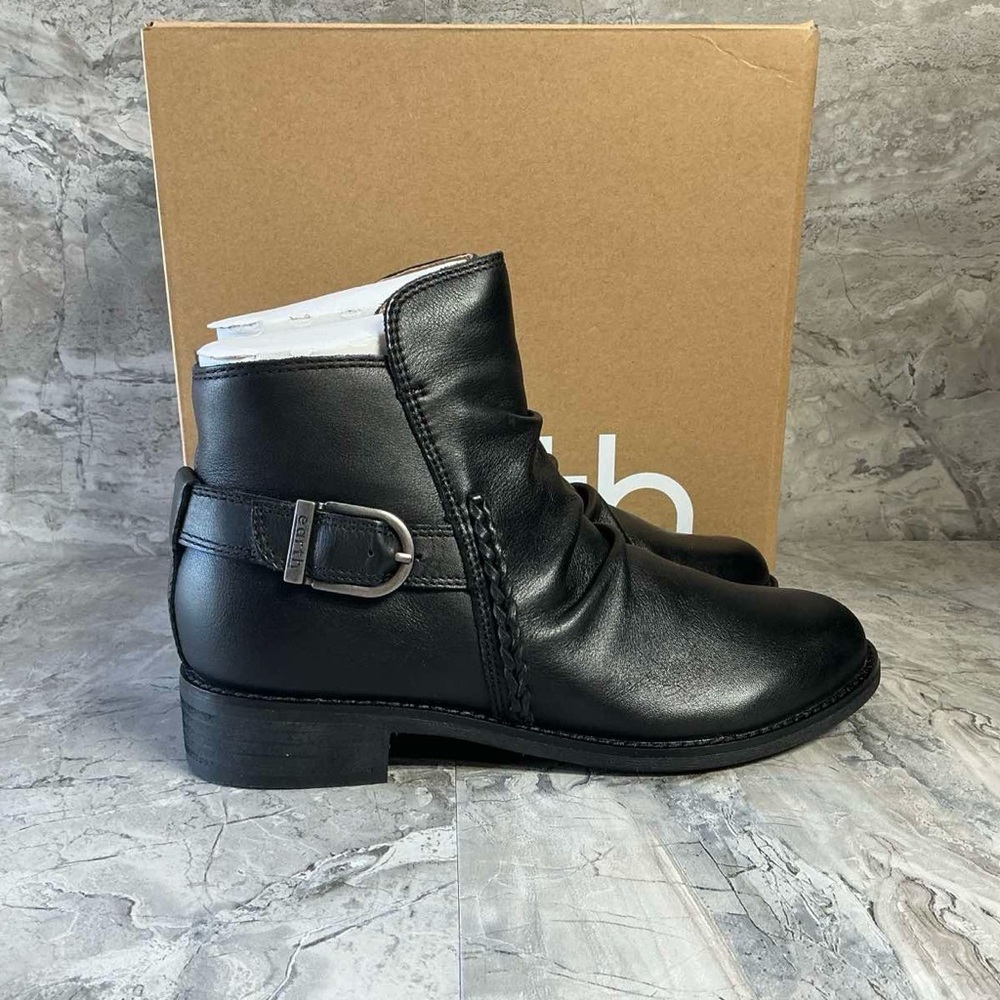 Earth Women's Naira Ankle Boots - Picture 8 of 8